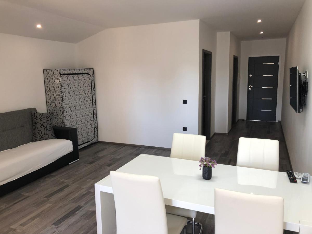 Apartmani Bm Biograd Na Moru Luaran gambar